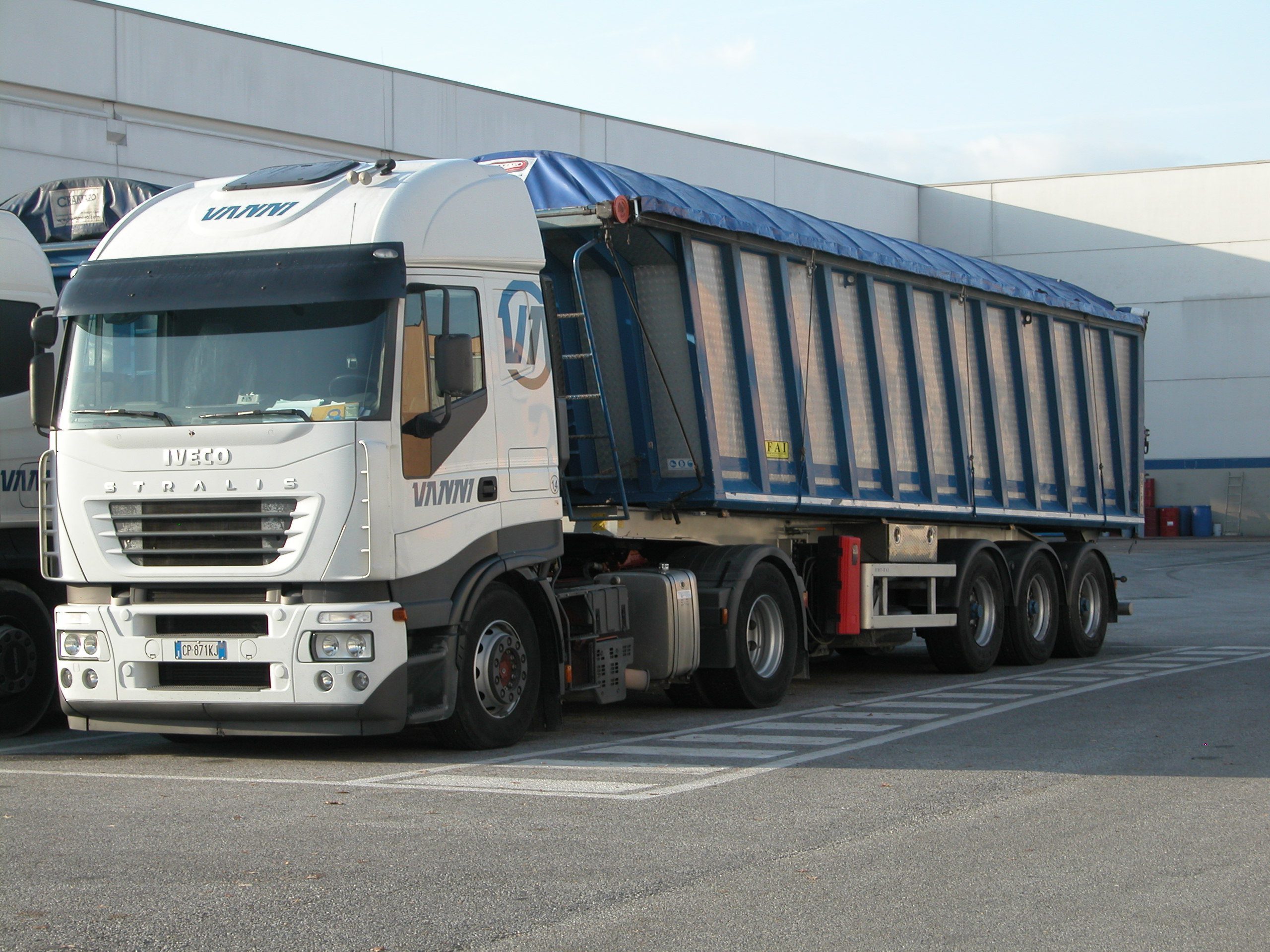 trasporto consegna camion alimac